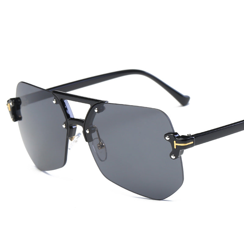 Damen Modische Sonnenbrille im futuristischen Design Brehn