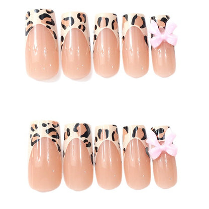 Stylische Leopardenmuster-Acryl-Nagelverlängerungen Brehn