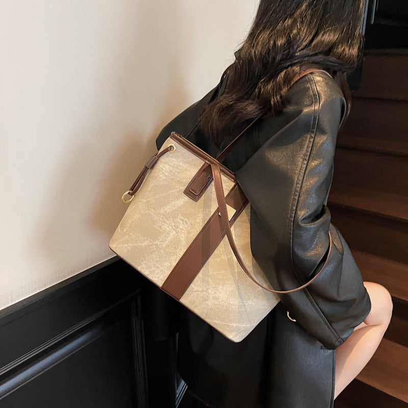 Modischer strukturierter Tote Bag Brehn