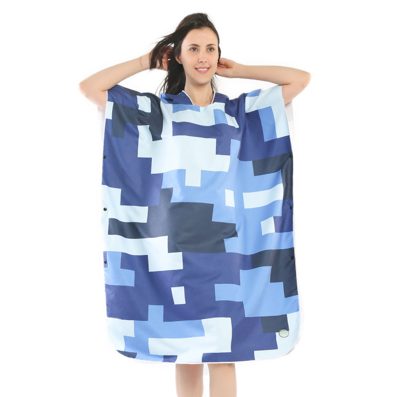 Strandkleid mit tropischem Druck Brehn