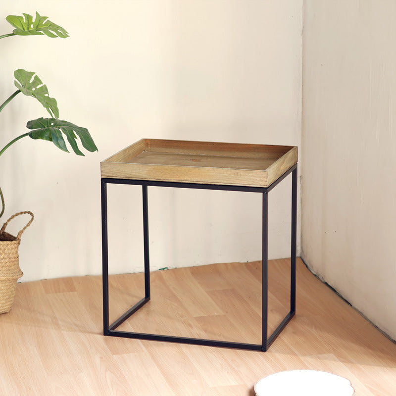 Moderner Beistelltisch mit Holztablett Brehn