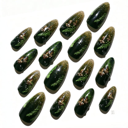 Kunstnagelset mit glamourösem Moos-Design Brehn