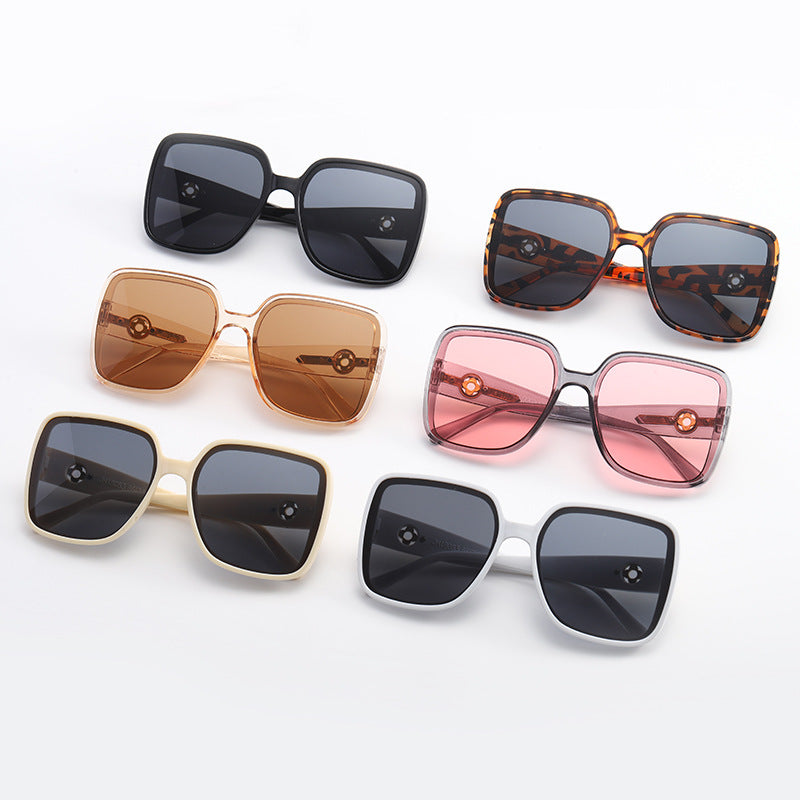 Damen modische quadratische Sonnenbrille mit luxuriösen Details Brehn