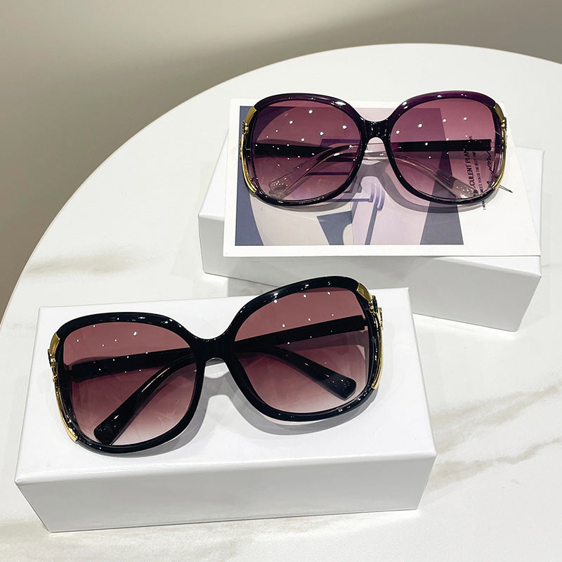 Damen Oversized Designersonnenbrille mit luxuriösen Akzenten Brehn