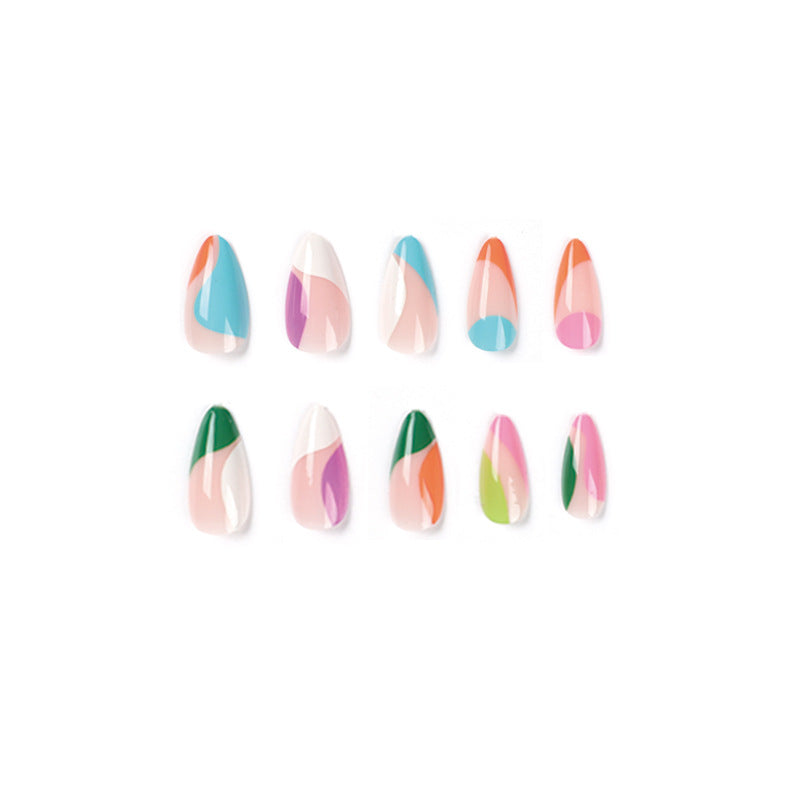 Kunstvolle Nailart mit bunten Akzenten Brehn