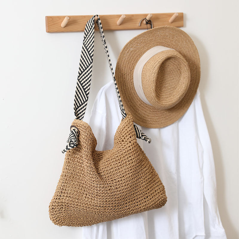 Damen Handtasche aus Naturmaterialien mit modischem Karomuster Brehn