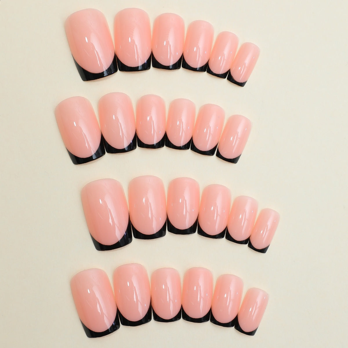 Kunstnail Set mit eleganten French-Spitzen Brehn