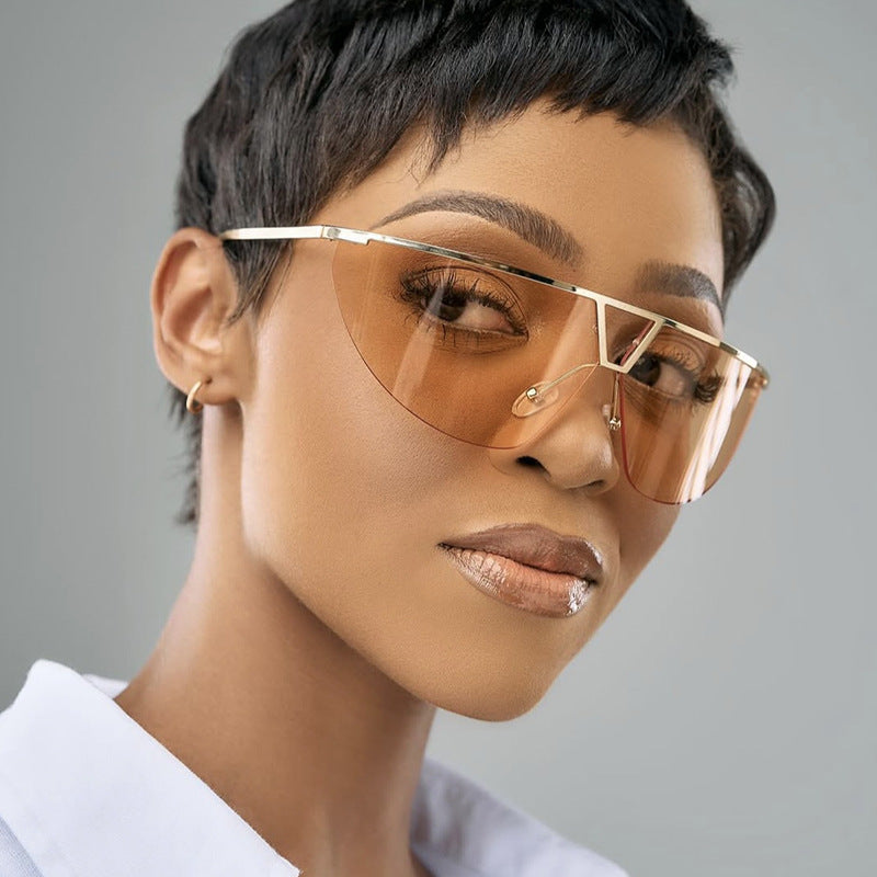 Damen futuristische Sonnenbrille mit schützendem Metallrahmen Brehn