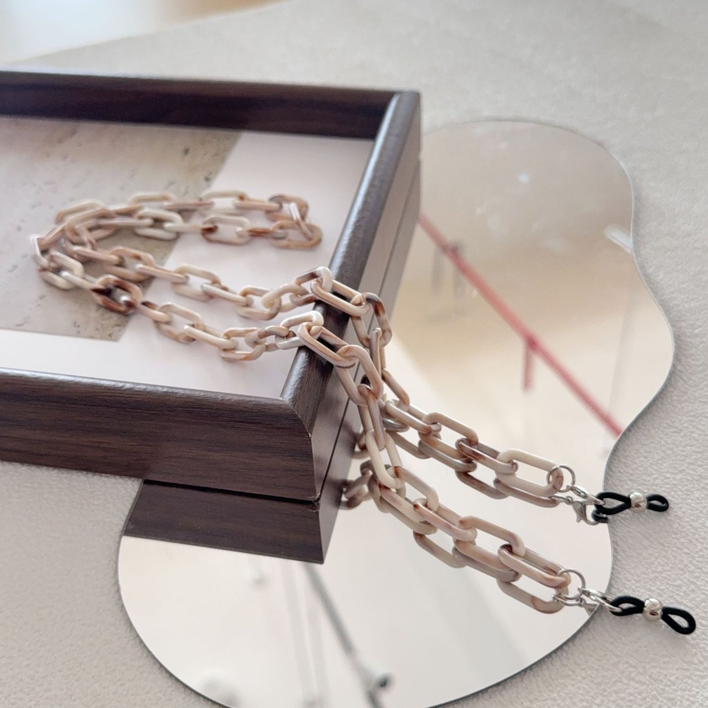 Stylische Acryl-Brillen-Kette Brehn