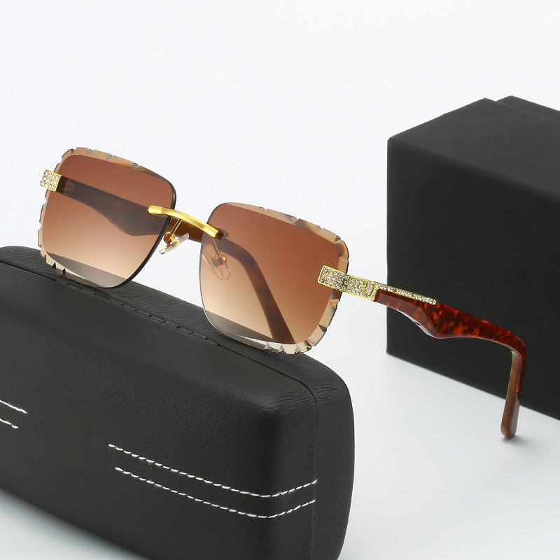 Damen Modische Sichtbrille mit luxuriösen Akzenten Brehn