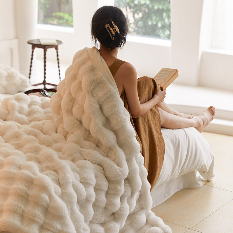 Luxuriöse Kunstfell-Wohndecke mit extraweicher High‑Pile-Struktur und Thermofutter