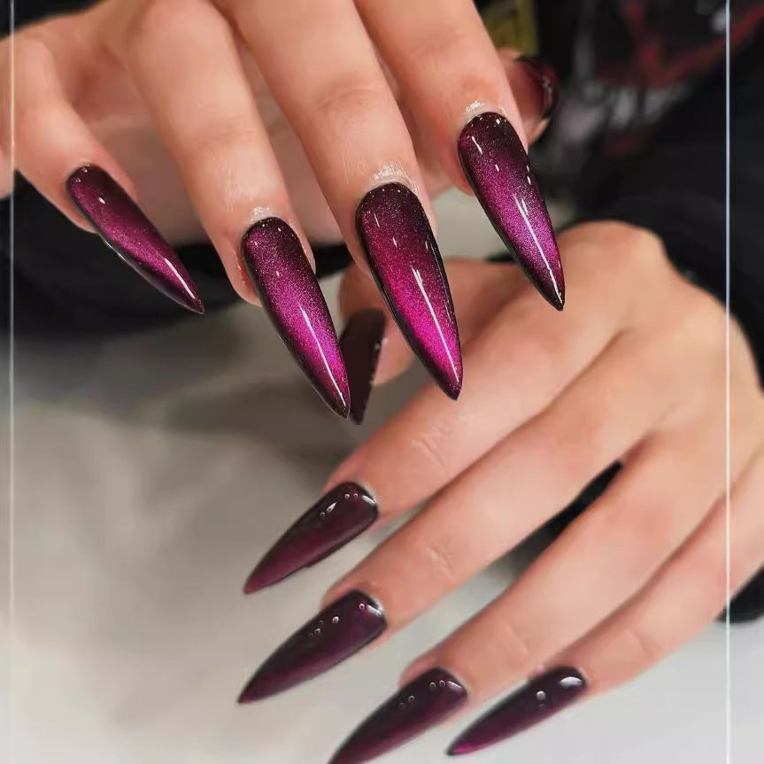 Premium Stiletto Press-On Nail Set mit reflektierendem Finish Brehn