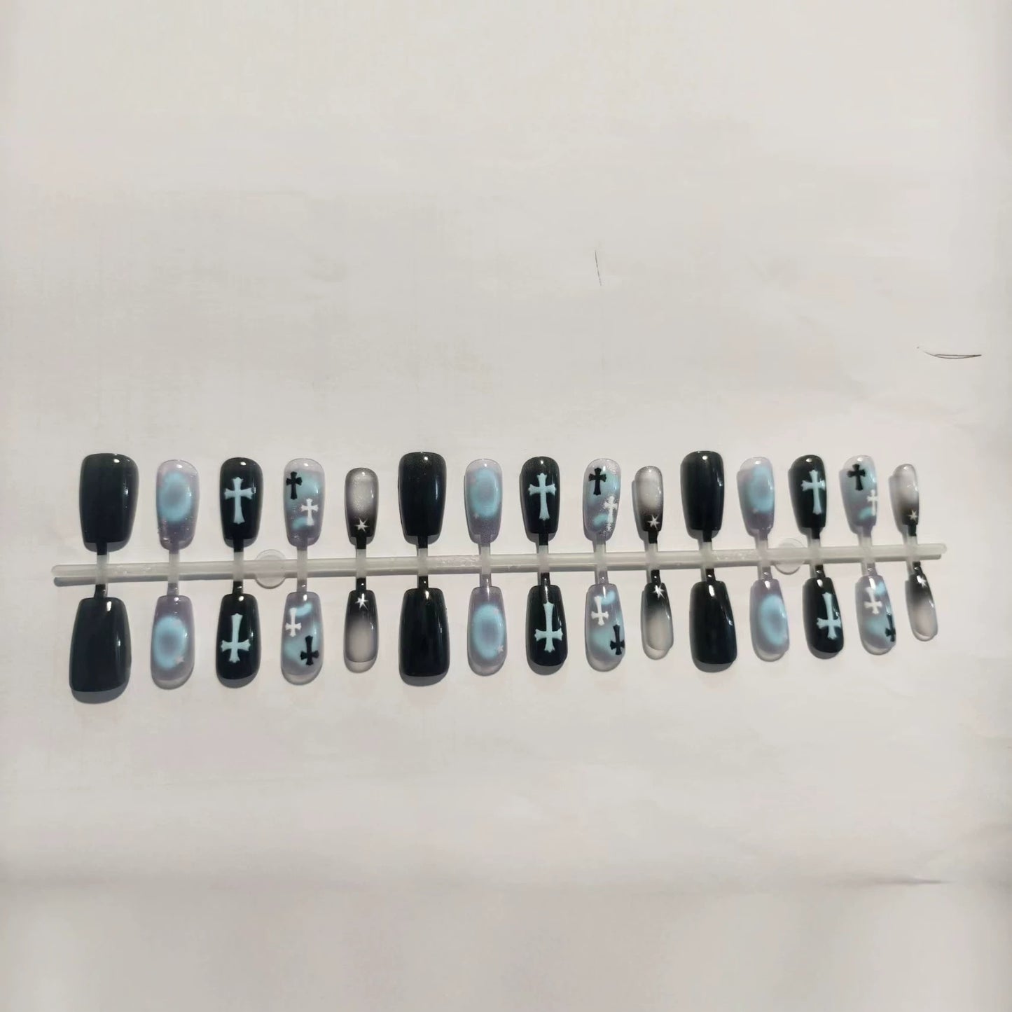 Celestial Cross Nagelkunst Set Brehn