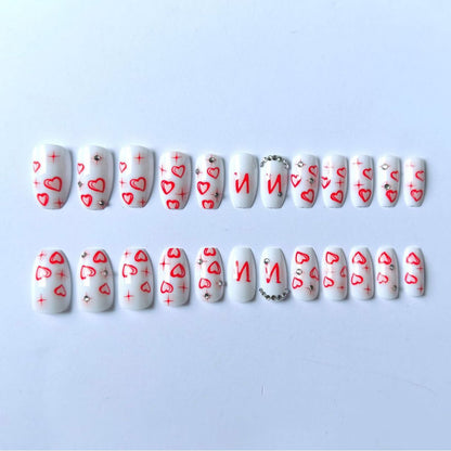 Künstlerisches Herz und Edelstein Nagelkunst Set