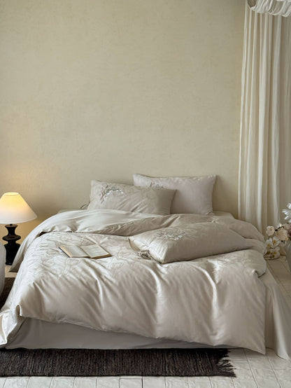 Jacquard-Bettwäsche-Set aus Baumwoll-Satin mit floraler Reliefstruktur Brehn