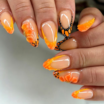 Künstlerische Blumen- und Schmetterlings-Presstonails Brehn