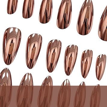 Glänzende Stiletto-Nagelkunstverlängerungen Brehn