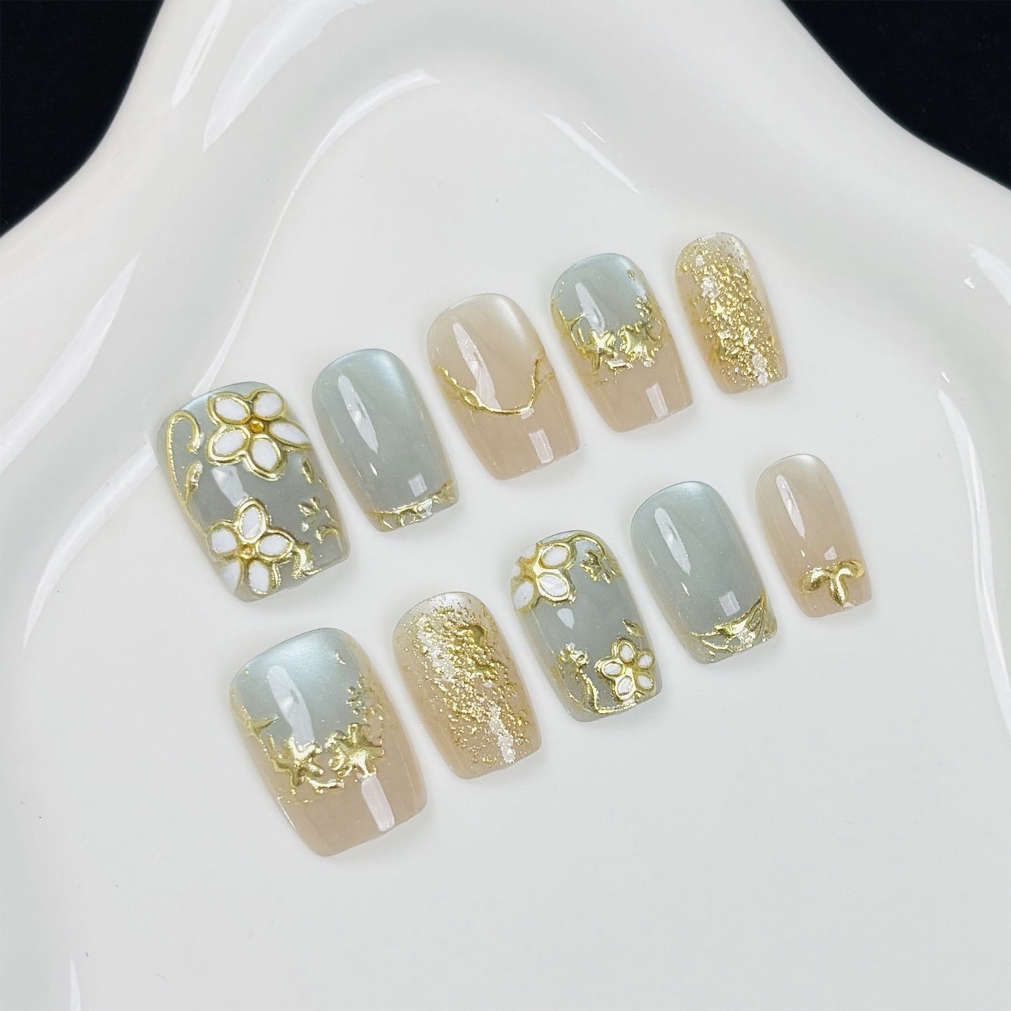 Blumenmuster Press-On Nagelset Brehn