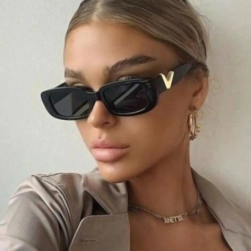 Retro-inspirierte geometrische Rahmen-Sonnenbrille Brehn
