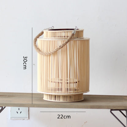 Dekorative Laterne aus geflochtenem Material Brehn