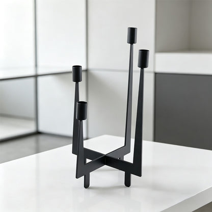 Moderner geometrischer Kerzenhalter
