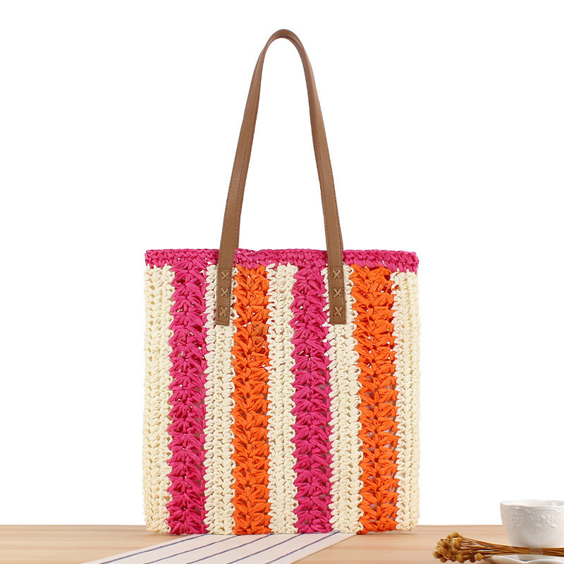 Strandtasche Aus Geflochtenem Naturmaterial mit Robusten Ledergriffen Brehn