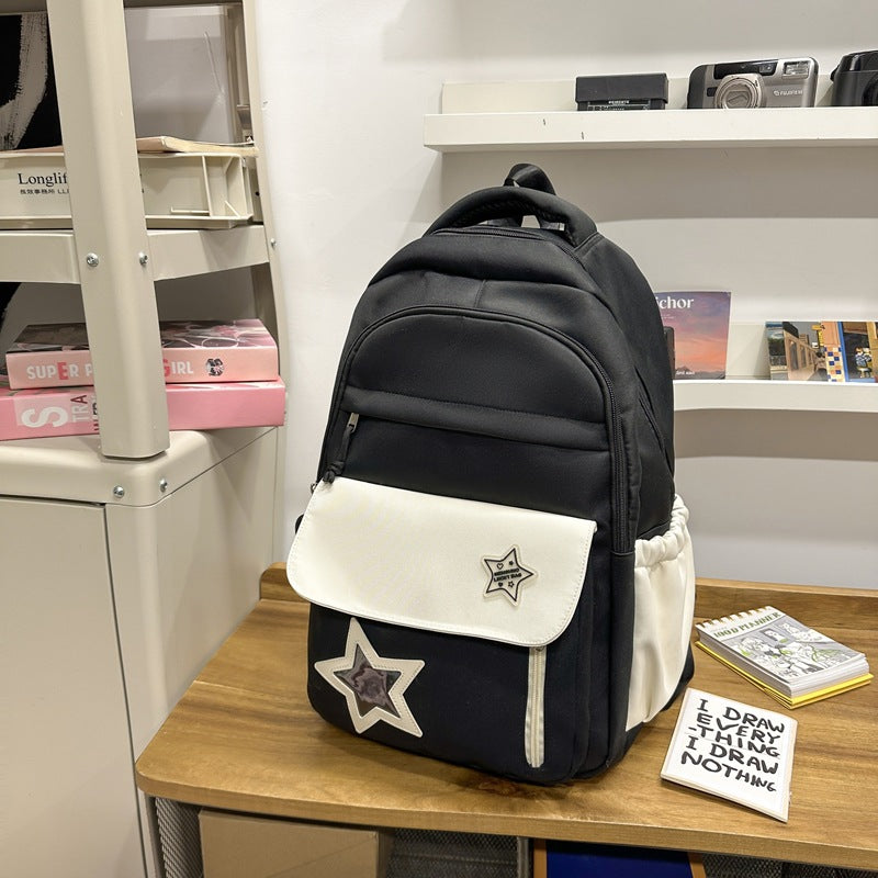 Niedlicher lässiger Schulrucksack mit Sternenverzierungen