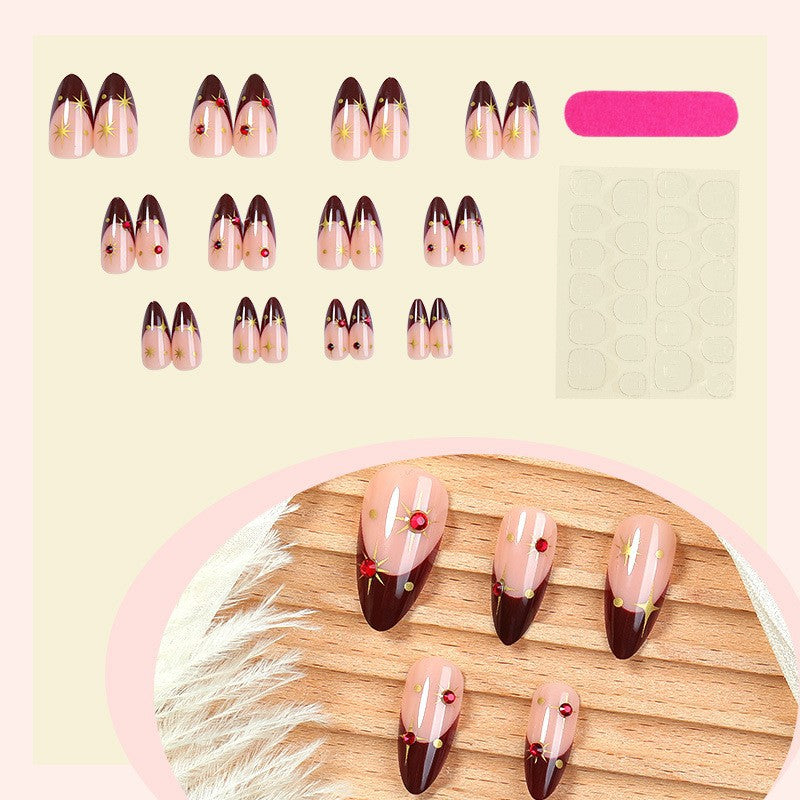 Elegantes Spitzen-Press-On-Nagelset mit dekorativen Akzenten Brehn