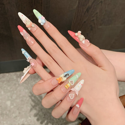 Kreatives thematisches Press-On-Nagelset