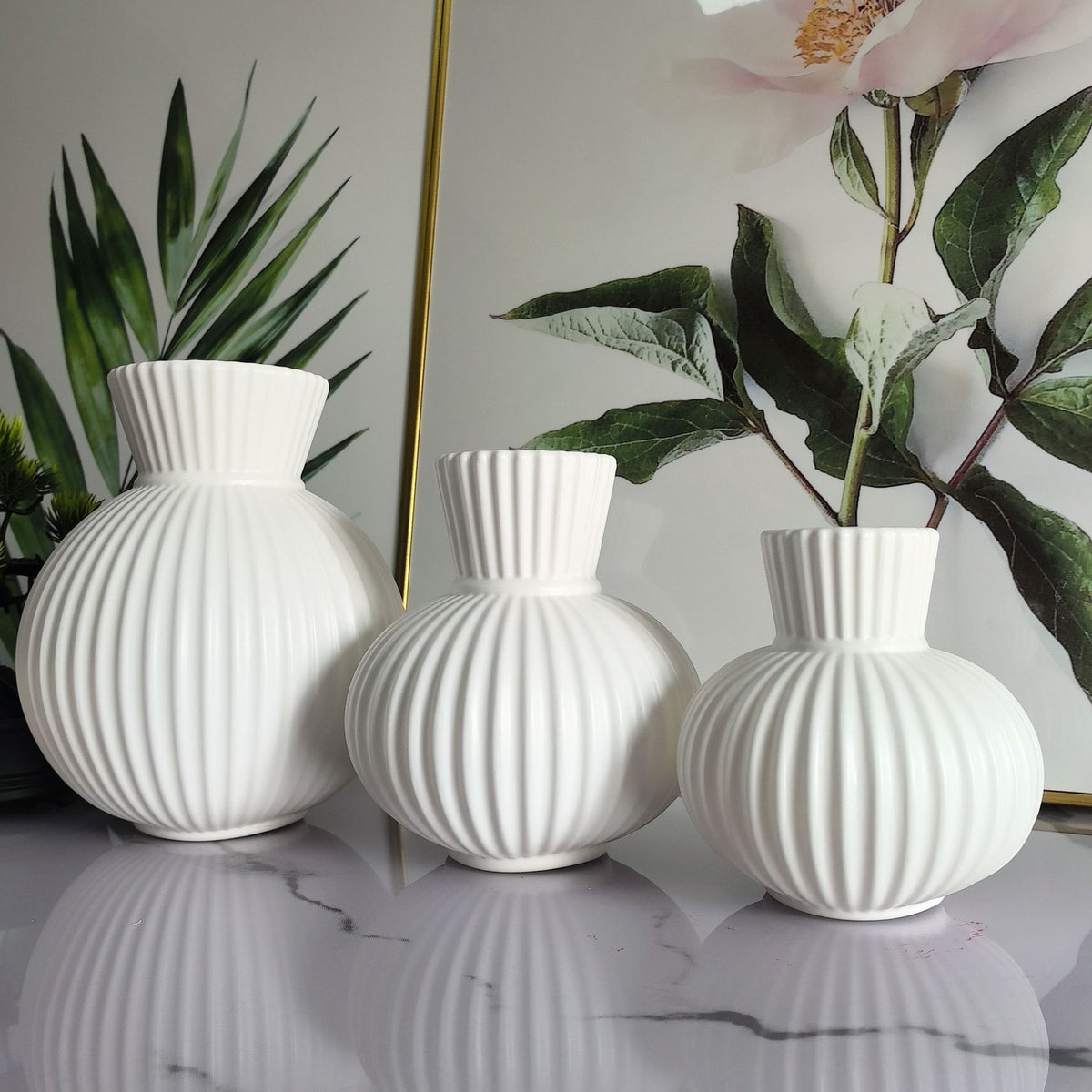 Elegante gerippte Keramikvase Brehn