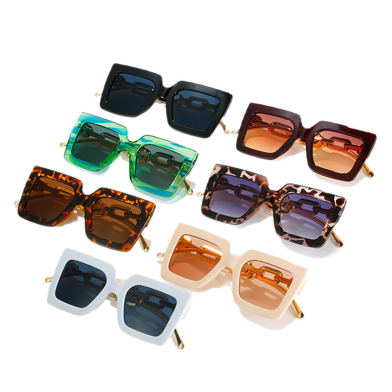 Damen Cat-Eye Sonnenbrille mit luxuriösem Design und Kettenrahmen Brehn