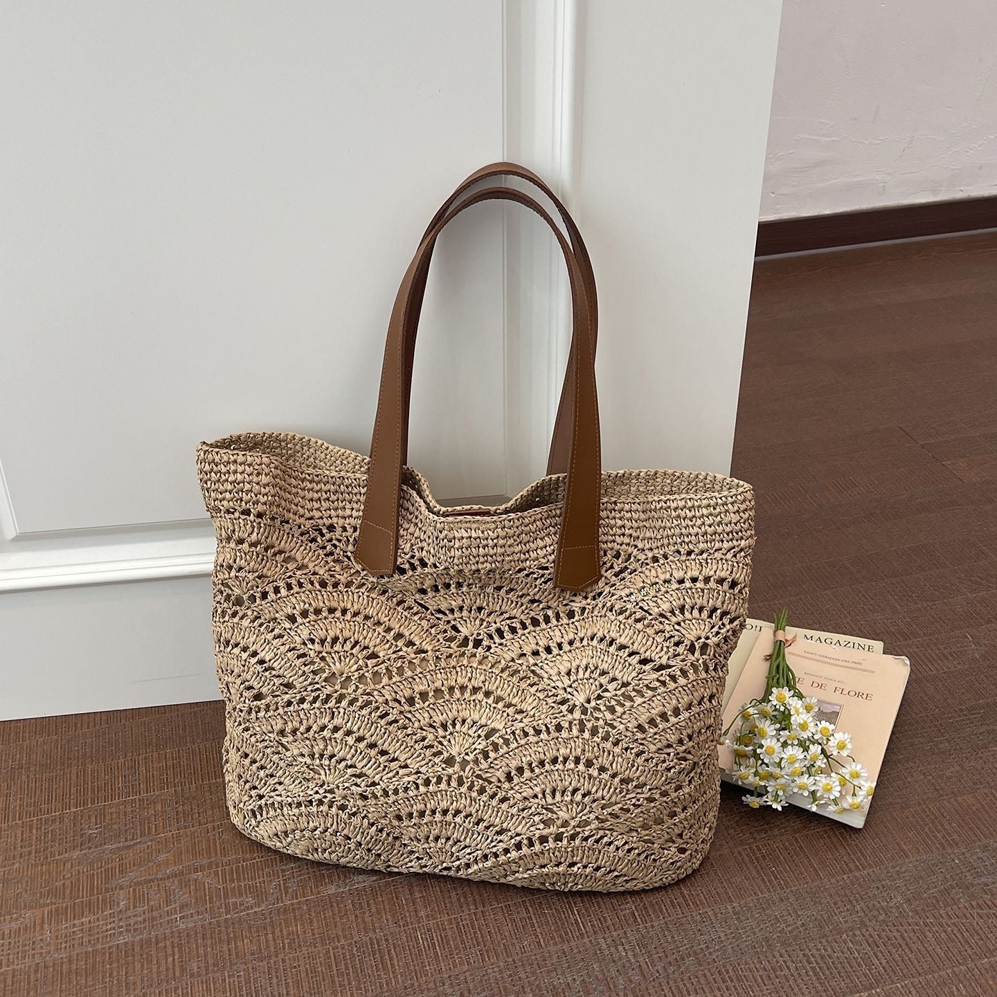 Handgewebte Makramee-Tasche mit Ledergriffen Brehn