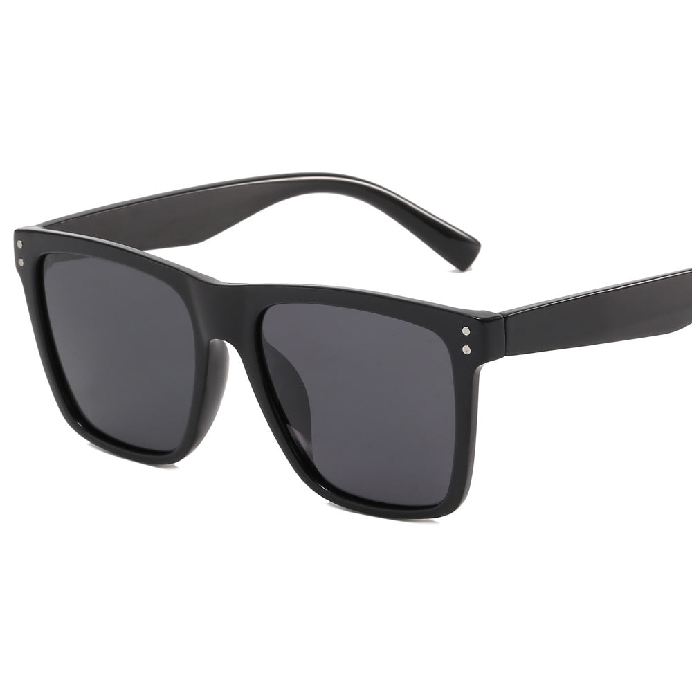 Damen Modische Sonnenbrille mit modernem, mattem Rahmen Brehn
