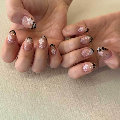 Elegantes Floral Nail Art Design Set