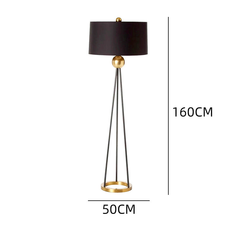 Zeitgenössische Stehlampe mit elegantem Schirm
