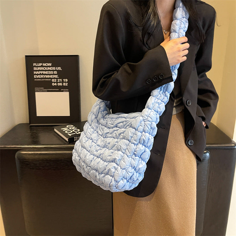 Texturierte gesteppte Schultertasche Brehn