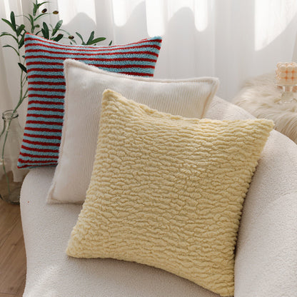 Quadratischer Zierkissenbezug in gestreifter Teddy‑Bouclé‑Optik mit softem Microplüsch Brehn
