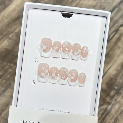 Florales Design Press-On Nagelkunstset Brehn