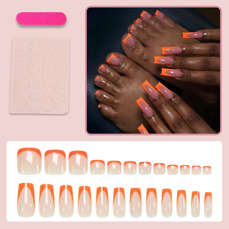 Kunstnagelset mit modernen geometrischen Nageldesigns Brehn