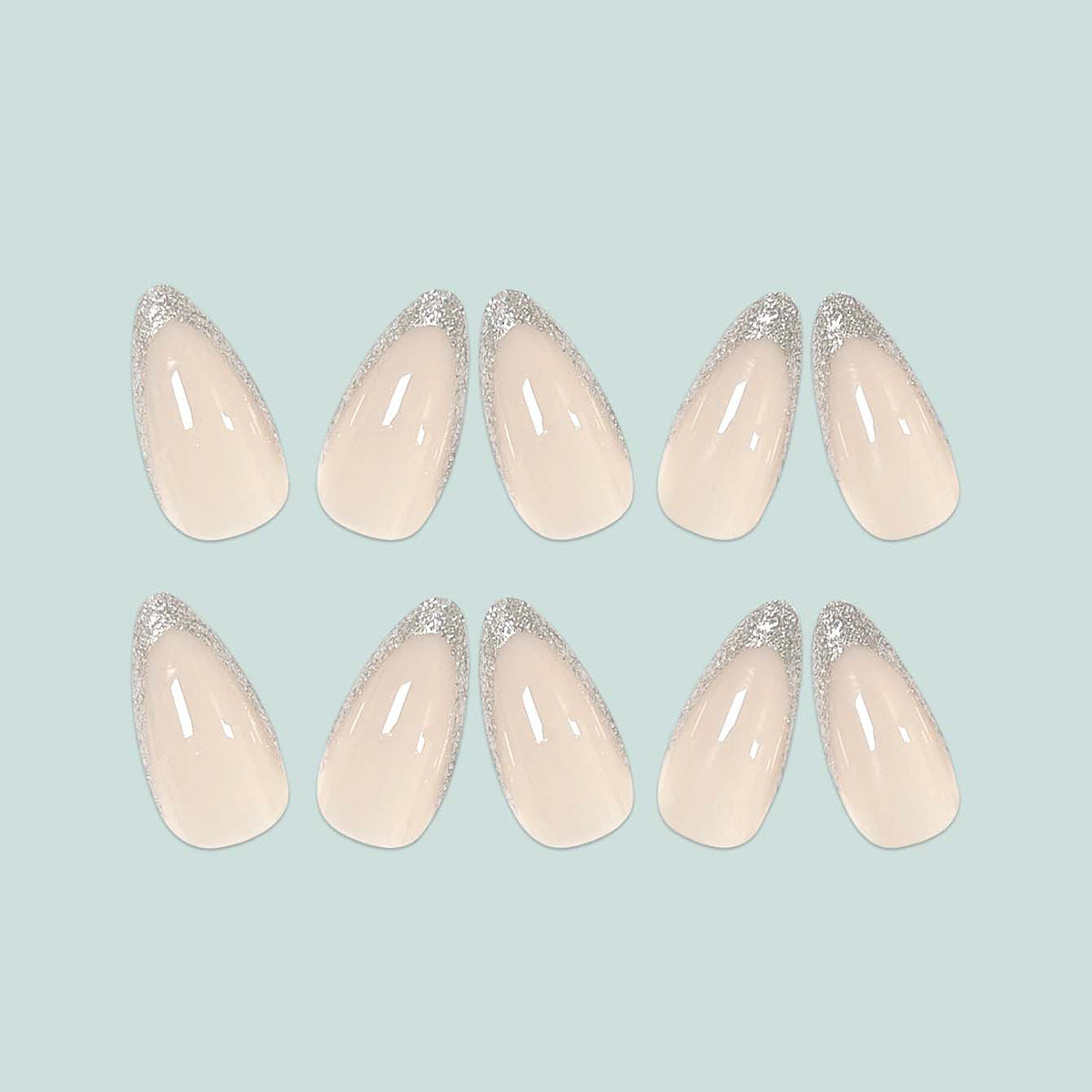 Glamouröse Stiletto Kunstnägel mit Glitzer-Spitzen Brehn