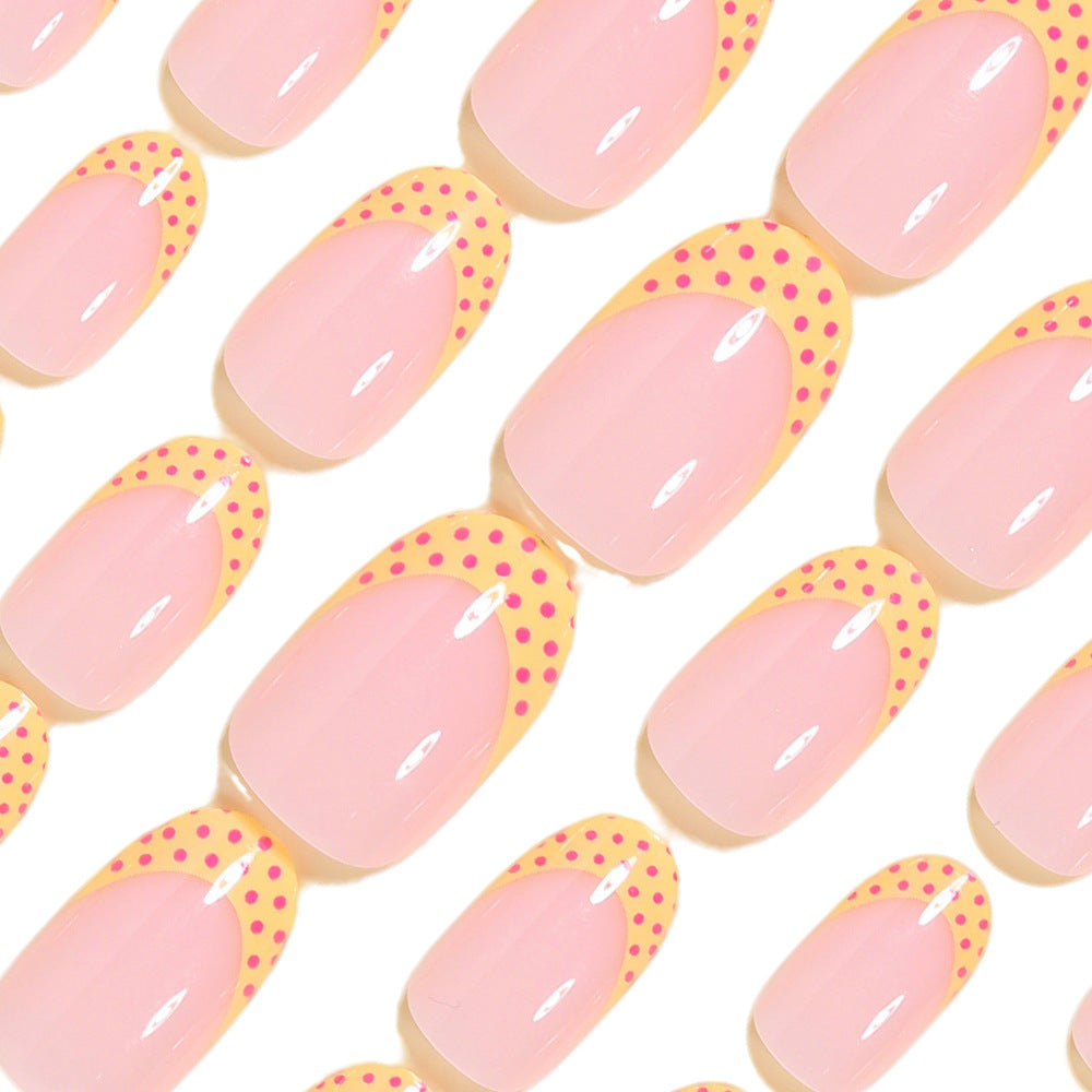 Schickes Pünktchen-Nageldesign Brehn