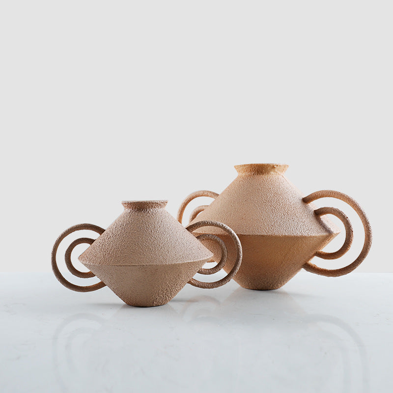 Künstlerische Skulpturvase