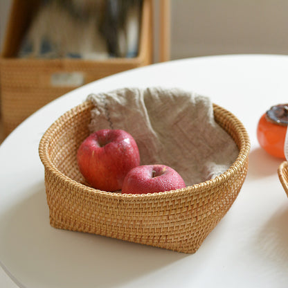 Handgefertigter Aufbewahrungskorb aus natürlichem Rattan Brehn