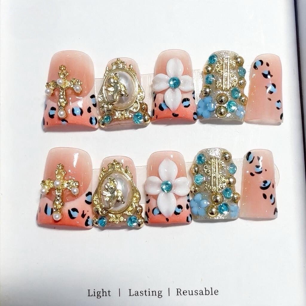 Dekoratives 3D Press-On Nagelkunst Set