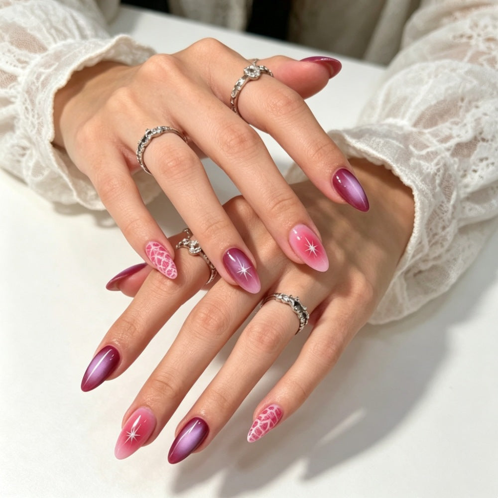 Kunstnägel mit Elegantem Ombre-Design und Kreativen Akzenten Brehn