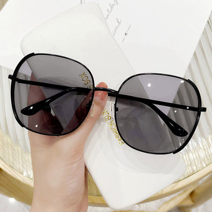 Damen Große quadratische Sonnenbrille mit hochwertigem Metallrahmen Brehn