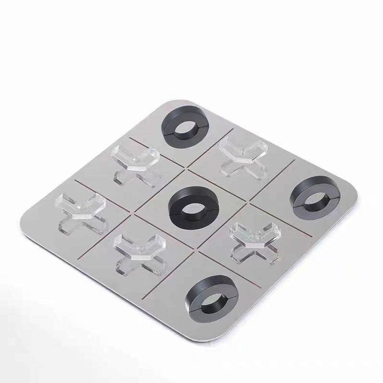 Modernes dekoratives Tic-Tac-Toe-Spiel