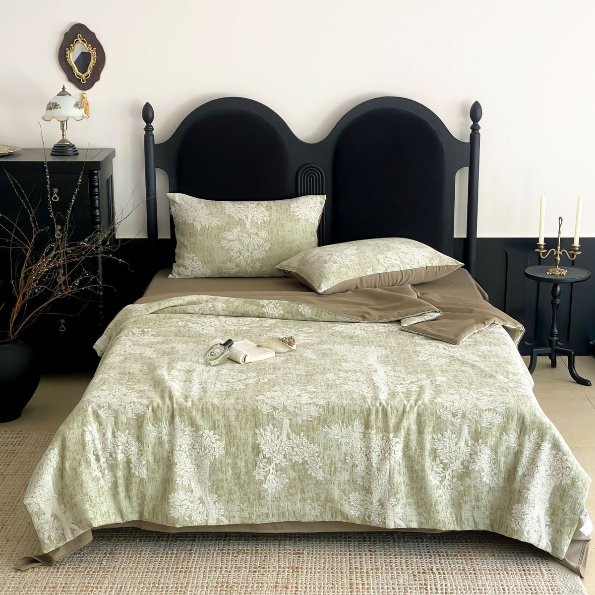 Dezentes Bettwäscheset aus Baumwoll-Perkal mit tonalem Jacquard-Muster