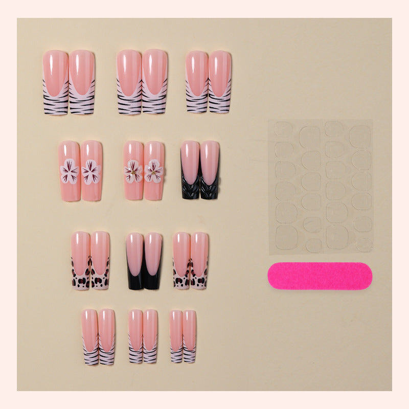 Künstlerisches Nagelkunst Press-On Set mit Blumen- und Tiermustern Brehn