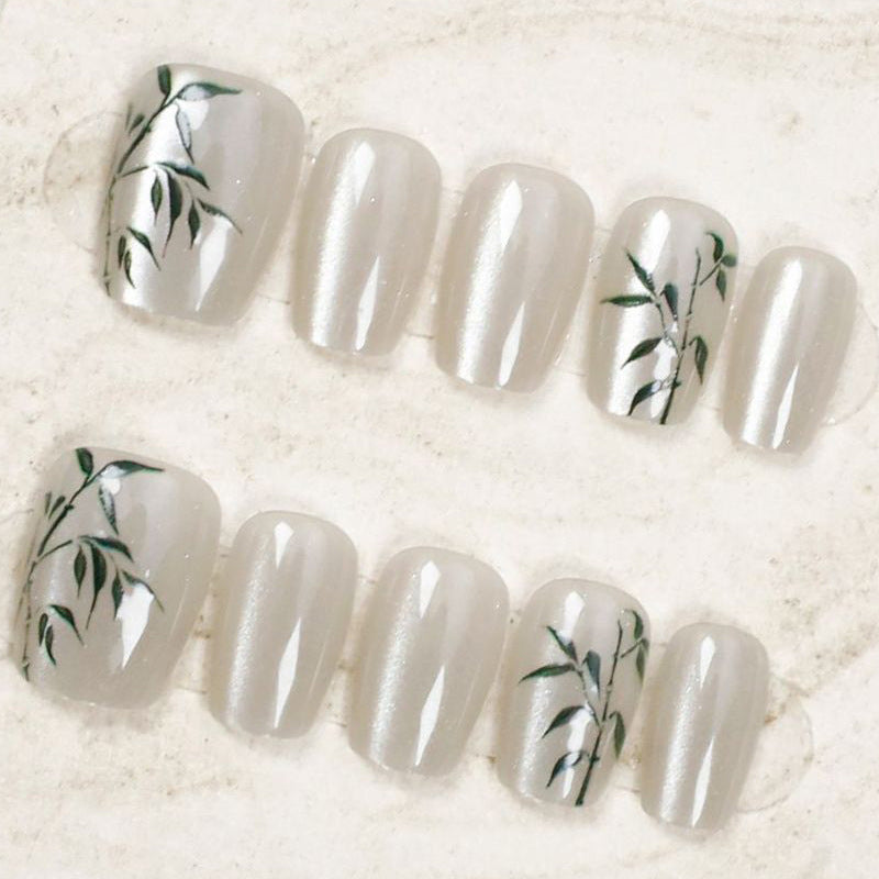 Künstlerische Blumendruck-Press-On-Nagelkunst Brehn